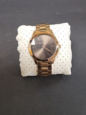 Michael Kors Womens Rose Gold Bracelet Watch with Rose Dial